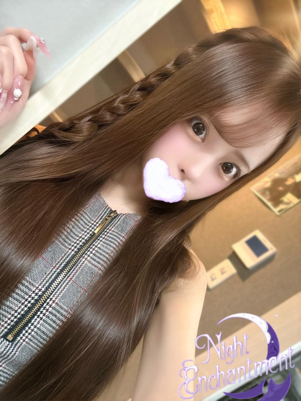 早川 奈奈 (Nana)